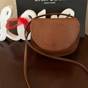 Vintage Coach Casey bag in British Tan with original hangtag made in 🇺🇸